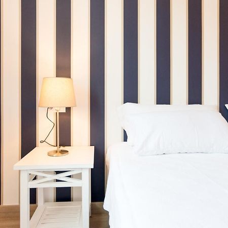Апартаменты Sharingco Atarazanas Premium Loft VI Малага Экстерьер фото