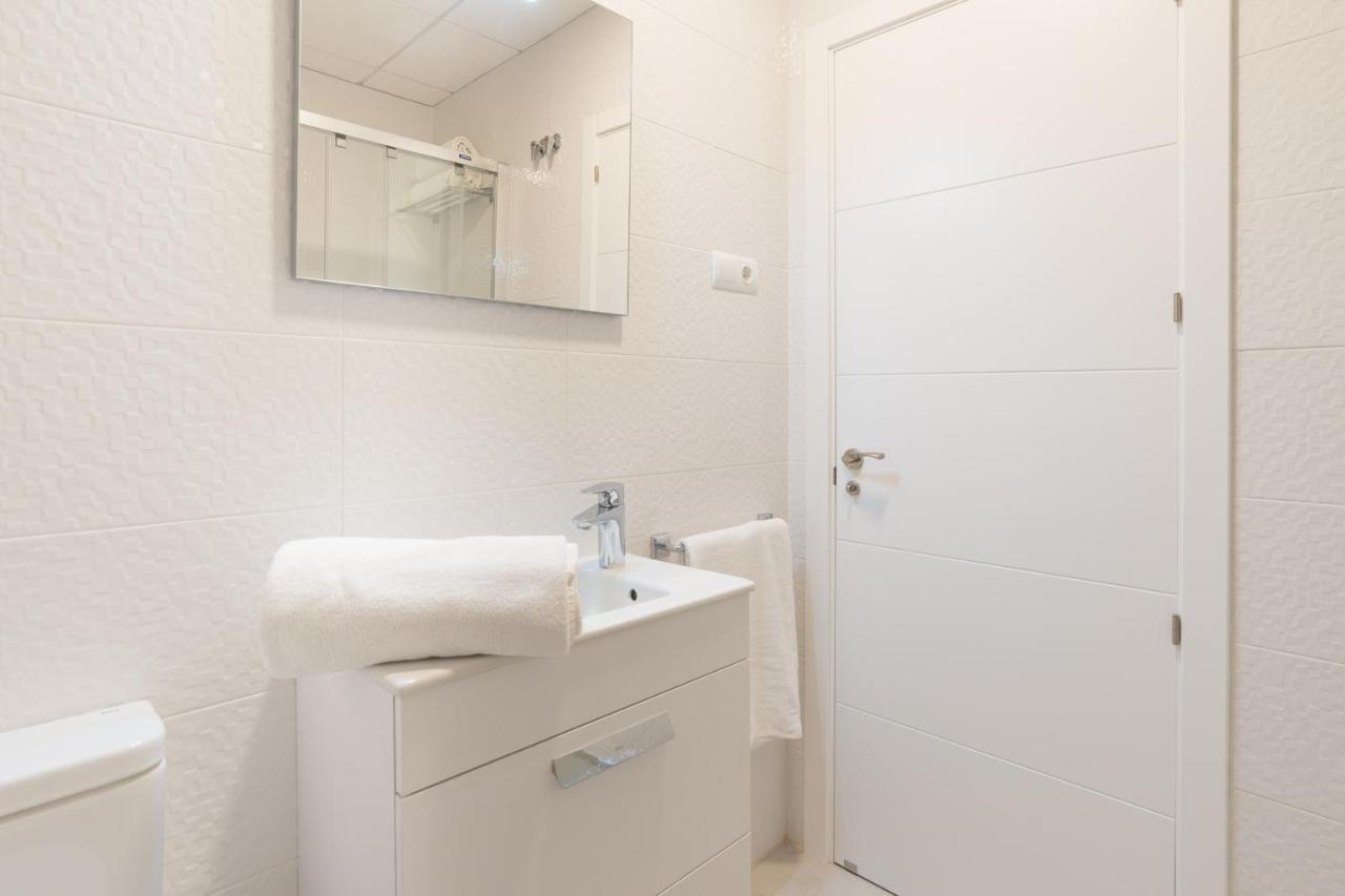 Апартаменты Sharingco Atarazanas Premium Loft VI Малага Экстерьер фото